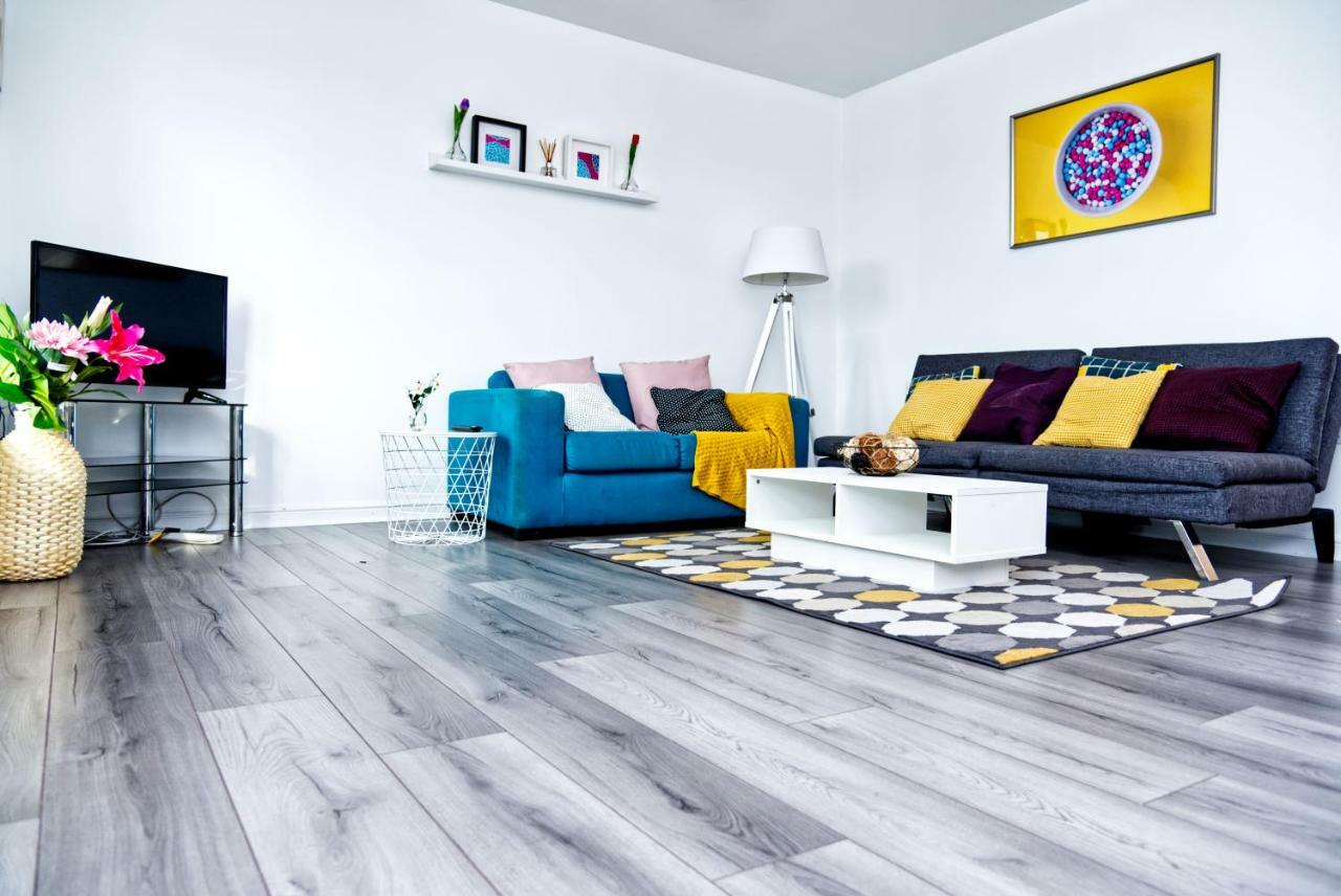The Pent House - Lushio Apartment