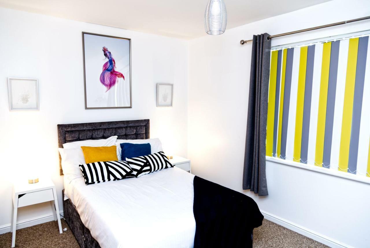 The Pent House - Lushio