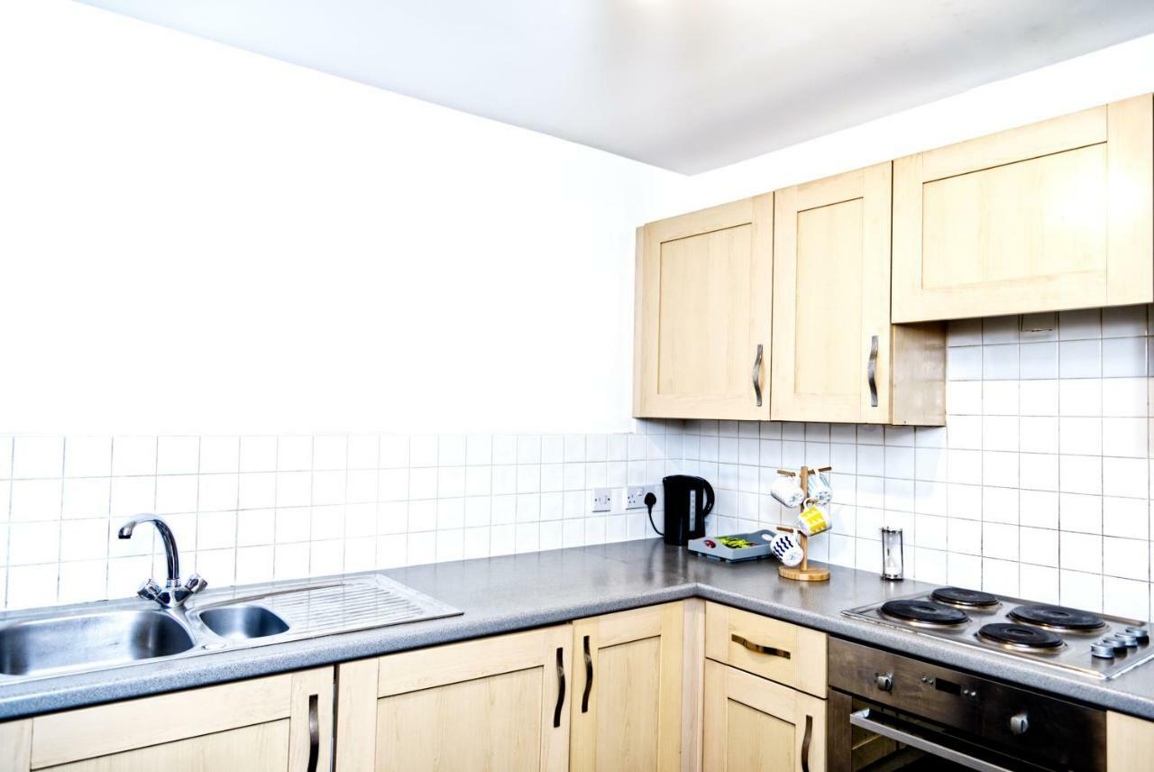 The Pent House - Lushio Apartment Northampton